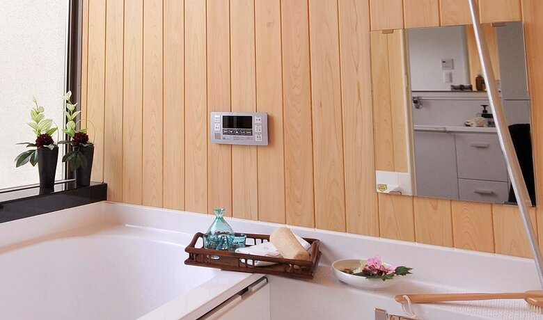 お風呂の鏡に全然とれない水垢の取り方☑の画像